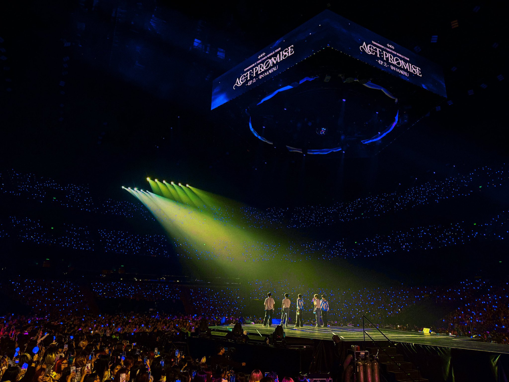 TOMORROW X TOGETHER